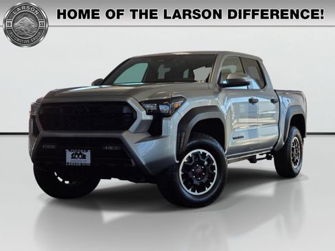 Used 2024 Toyota Tacoma TRD Off-Road AWD/4WD image 1