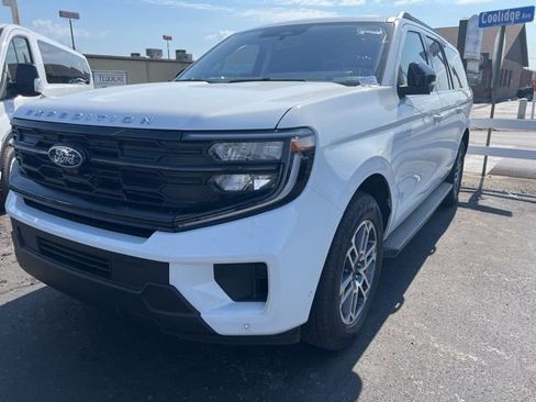 Used 2025 Ford Expedition Max Active image 1
