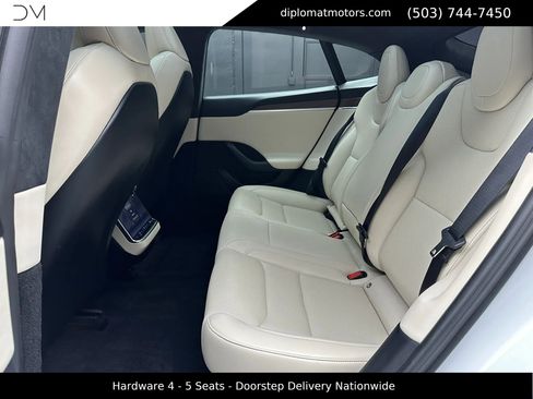 Used 2024 Tesla Model S image 22