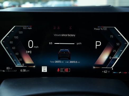 Used 2025 BMW X6 xDrive40i w/ Executive Package image 13