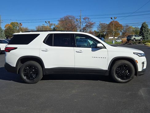 Used 2023 Chevrolet Traverse LT w/ Midnight/Sport Edition image 26