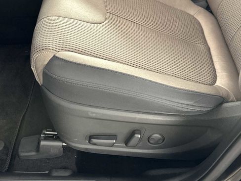 Certified 2023 Hyundai Santa Fe SEL FWD image 12