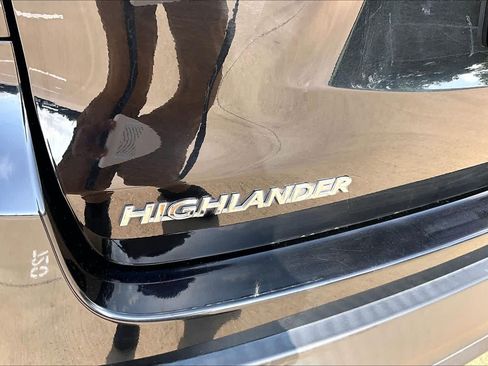Used 2018 Toyota Highlander XLE FWD image 10