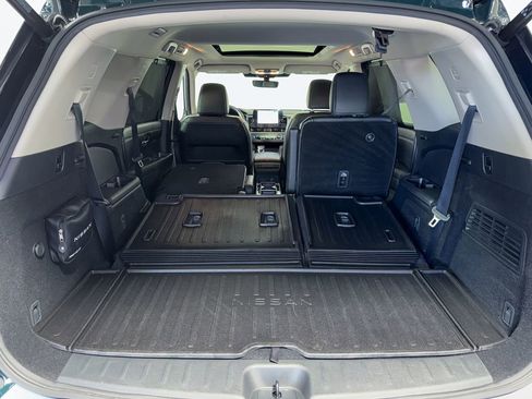 Certified 2023 Nissan Pathfinder Platinum AWD/4WD image 43