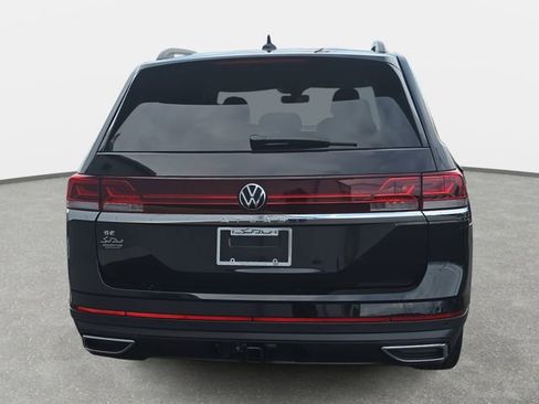 New 2026 Volkswagen Atlas SE FWD image 6