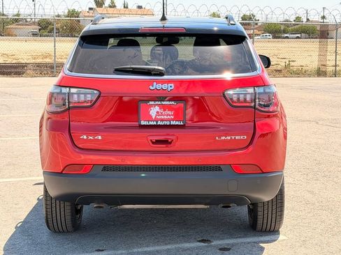 Used 2025 Jeep Compass Limited AWD/4WD image 6