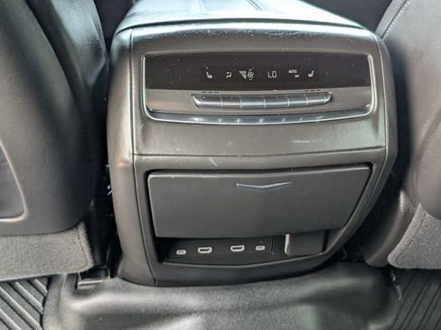 Used 2023 Cadillac Escalade Premium Luxury Platinum AWD/4WD image 21