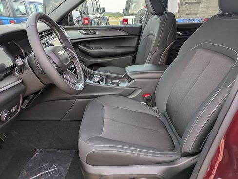 New 2025 Jeep Grand Cherokee L Laredo RWD image 10
