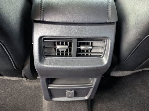 Used 2019 Ford Edge SEL w/ Equipment Group 201A image 12