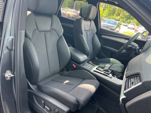 Used 2023 Audi Q5 e Prestige w/ Prestige Package AWD/4WD image 44