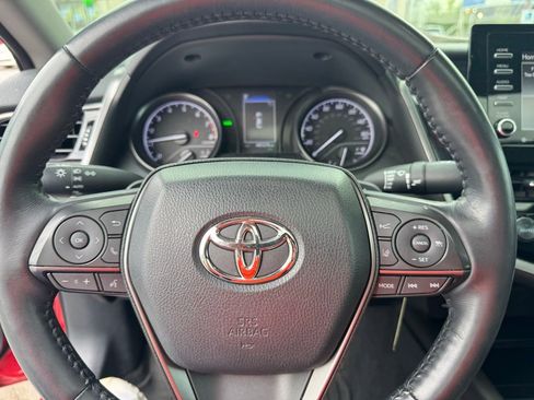 Used 2021 Toyota Camry SE w/ Cold Weather Package image 20