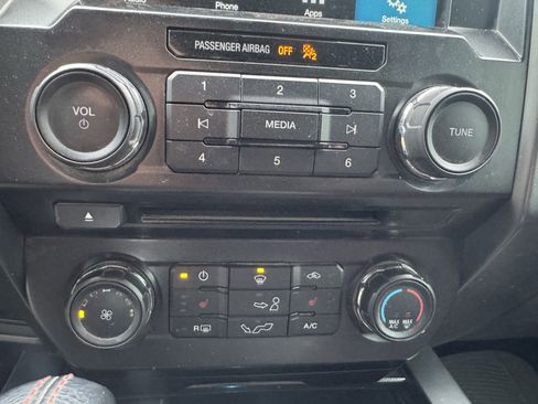 Used 2017 Ford F150 XLT w/ Equipment Group 302A Luxury image 11