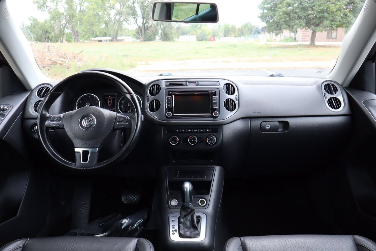Used 2015 Volkswagen Tiguan SE AWD/4WD image 16