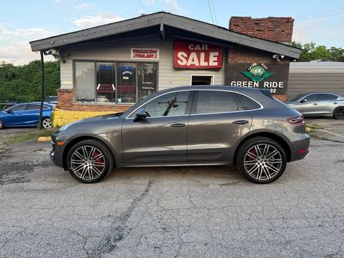 Used 2018 Porsche Macan Turbo AWD/4WD image 2
