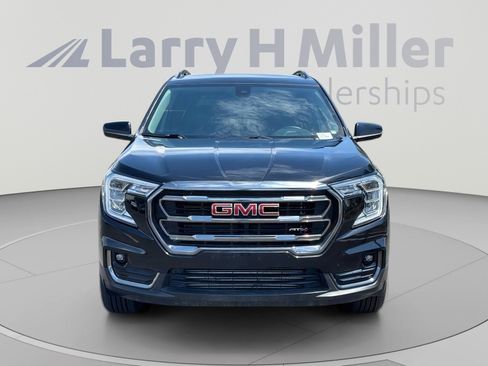Used 2024 GMC Terrain AT4 AWD/4WD image 9