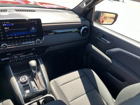 Used 2026 Chevrolet Colorado Z71 w/ Technology Package image 16