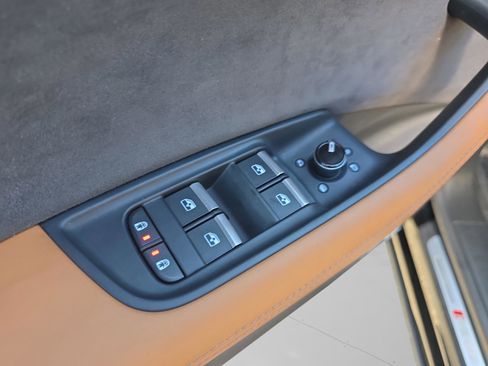 Used 2024 Audi RS Q8 4.0T image 60