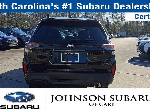 Used 2026 Subaru Forester Premium AWD/4WD image 7