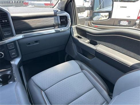 New 2025 Ford F150 Lariat w/ Equipment Group 501A Mid image 14