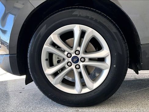 Used 2019 Ford Edge SEL w/ Equipment Group 201A image 11