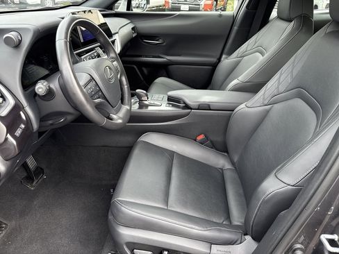 Used 2025 Lexus UX 300h AWD image 23