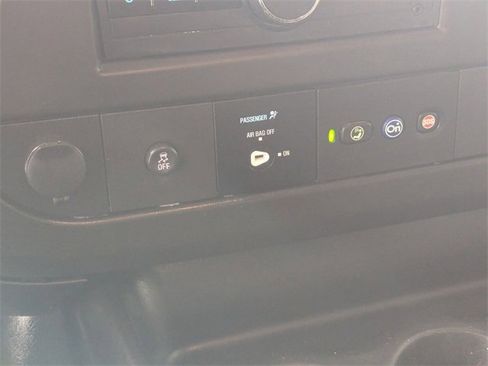 Used 2022 Chevrolet Express 2500 w/ Driver Convenience Package image 20