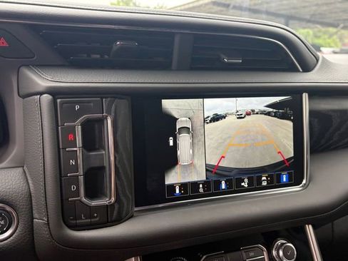 Certified 2024 GMC Yukon XL Denali w/ Max Trailering Package image 9