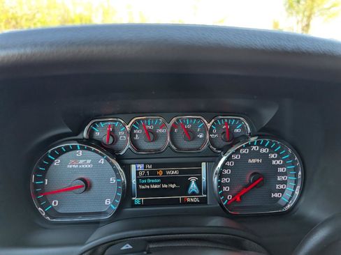 Used 2018 Chevrolet Tahoe LT image 15