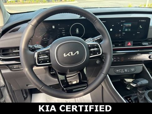Certified 2025 Kia Carnival SX Prestige image 21