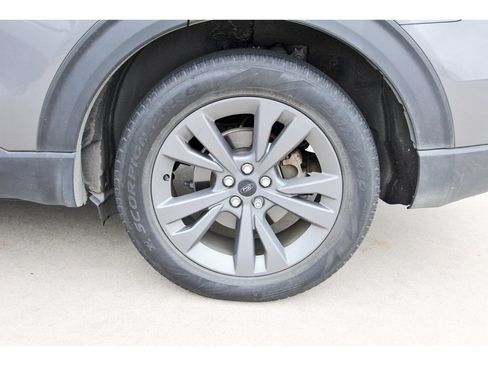 Used 2022 Ford Explorer XLT w/ Equipment Group 202A RWD image 13
