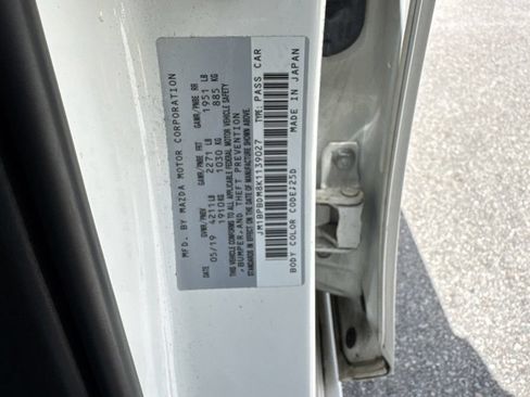 Used 2019 MAZDA MAZDA3 AWD Sedan w/ Preferred Package image 14