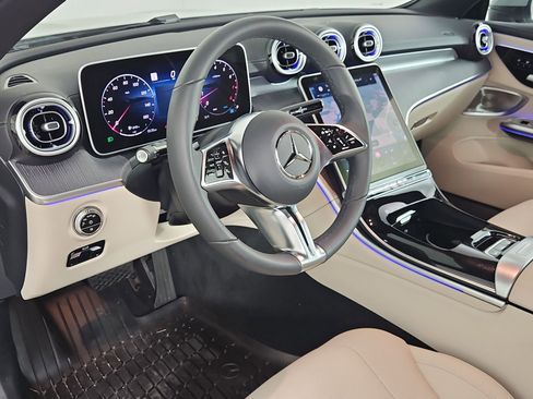 Used 2026 Mercedes-Benz CLE 300 4MATIC Cabriolet image 17