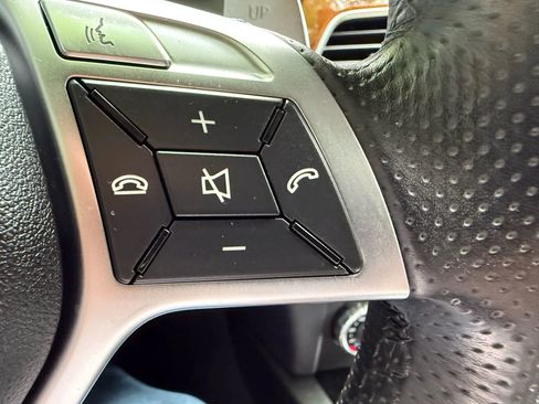 Used 2012 Mercedes-Benz C 63 AMG Coupe w/ Multimedia Pkg image 22