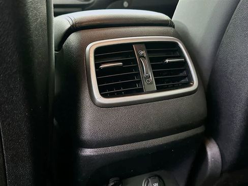 Used 2016 Kia Sorento LX image 13