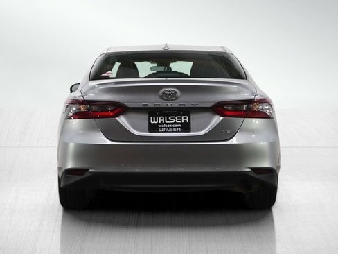 Used 2024 Toyota Camry LE image 4