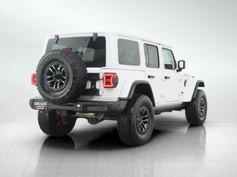 Used 2024 Jeep Wrangler Unlimited Rubicon image 5