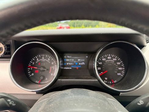 Used 2015 Ford Mustang Premium RWD image 17