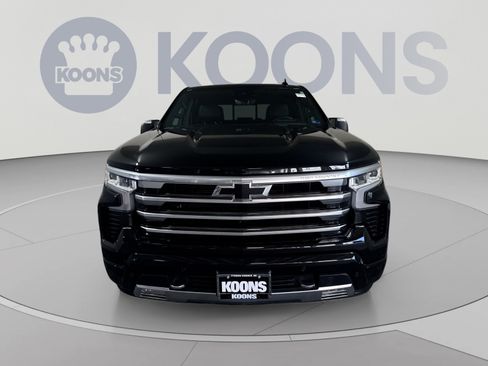 Used 2024 Chevrolet Silverado 1500 High Country AWD/4WD image 11