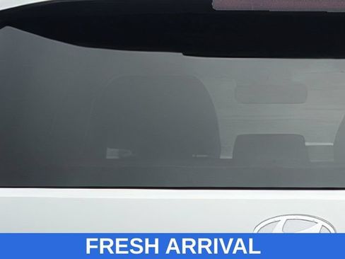 Used 2024 Hyundai Santa Fe SE FWD image 6