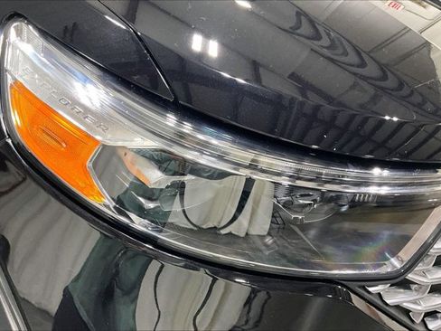 Used 2022 Ford Explorer Platinum w/ Equipment Group 601A AWD/4WD image 29