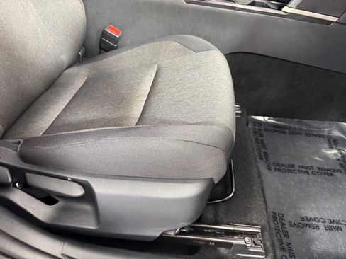 Used 2025 Toyota Camry LE FWD image 33