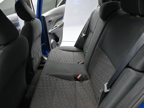 Used 2022 Nissan Kicks S image 14