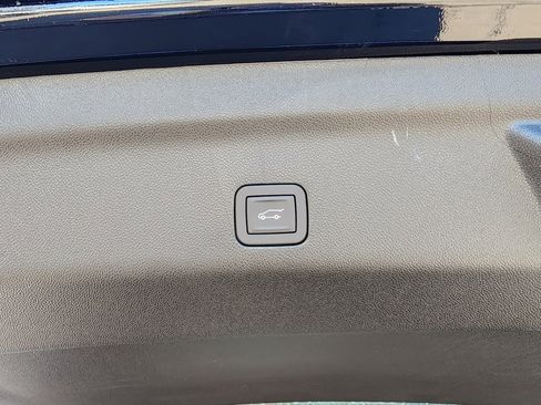 New 2026 GMC Yukon Elevation image 52