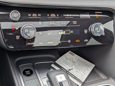 New 2026 INFINITI QX60 Luxe image 23