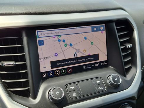 Used 2023 GMC Acadia SLT FWD image 24