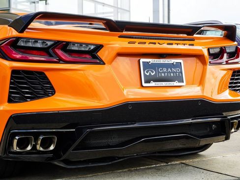 Used 2022 Chevrolet Corvette Stingray Premium Conv w/ Z51 Performance Package RWD image 13