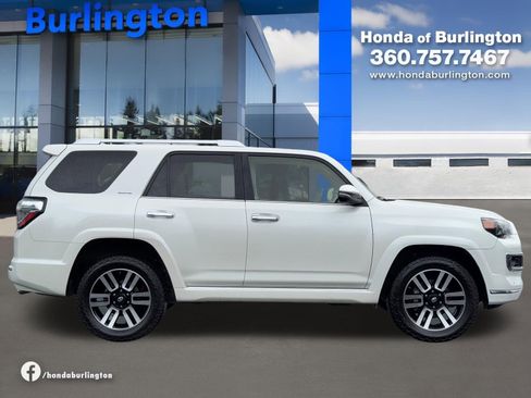 Used 2020 Toyota 4Runner Limited AWD/4WD image 7