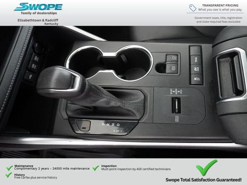Used 2021 Toyota Highlander XLE AWD/4WD image 26