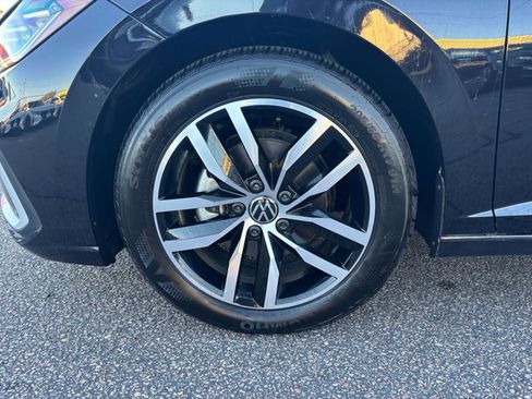 Used 2025 Volkswagen Jetta SE image 29