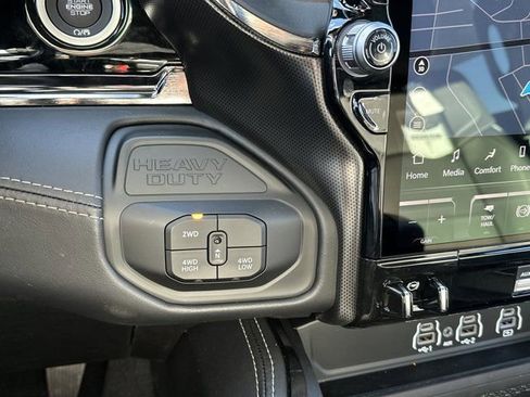 New 2026 RAM 2500 Limited image 27